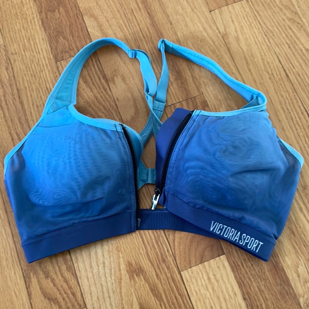 Victoria’s Secret sports bra